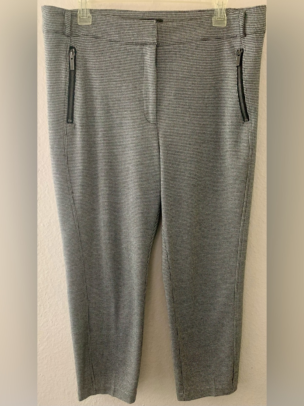 1. State Women's Black & White Houndstooth Pull-On Stretch Pants